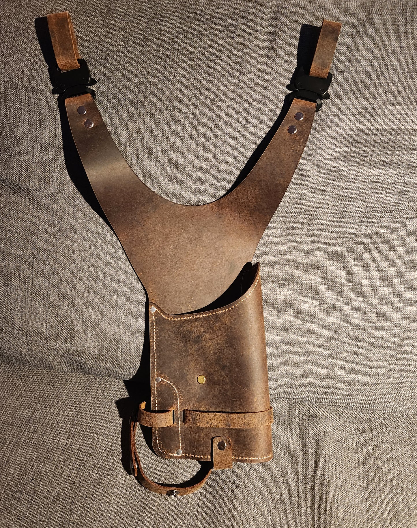 Scoundrel's Holster (LEFT HAND DRAW) Multi-Blaster Compatible